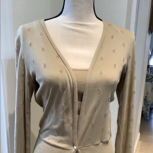 NWOT EYELET TWIN SET CARDIGAN - Picture 2 of 12
